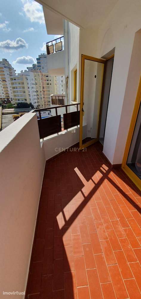 NÃO PERCA ESTA GRANDE OPORTUNIDADE! FANTÁSTICO APARTAMENTO T1 ESPAÇOSO - Grande imagem: 5/13
