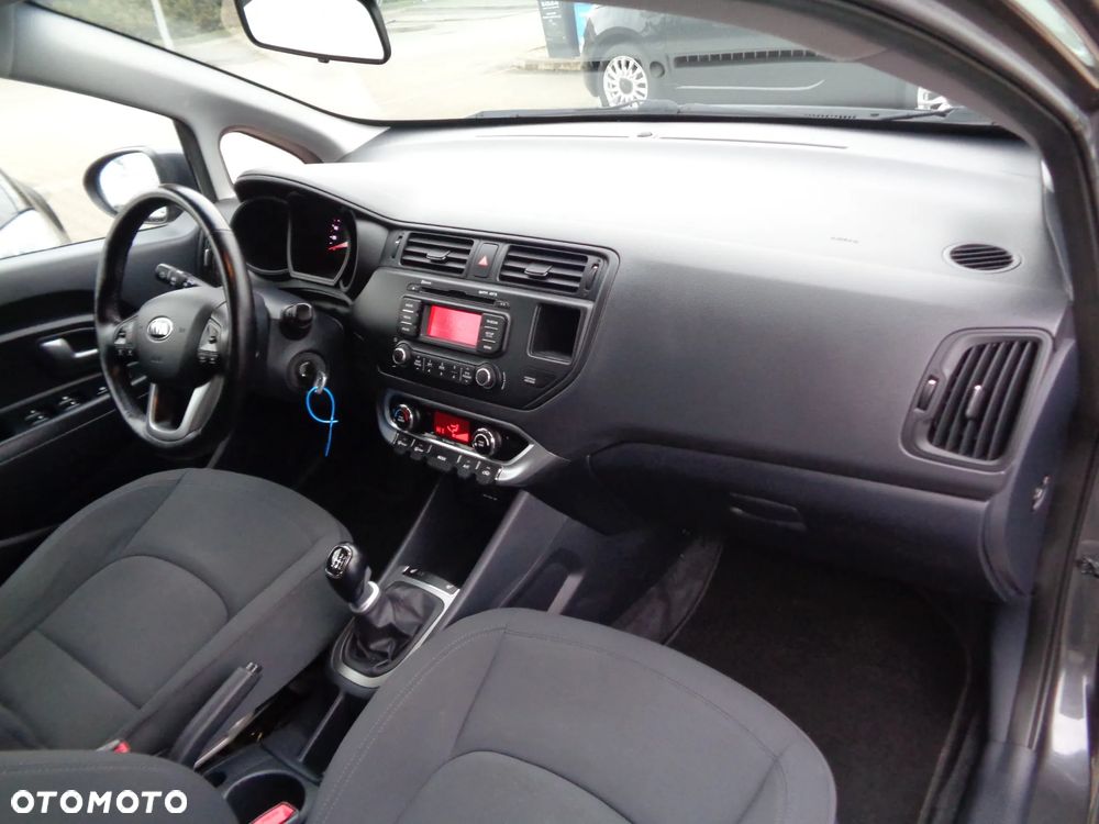 Kia Rio 1.4 Comfort - 21