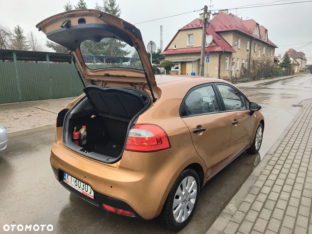 Kia Rio 1.2 Dream-Team Edition - 5