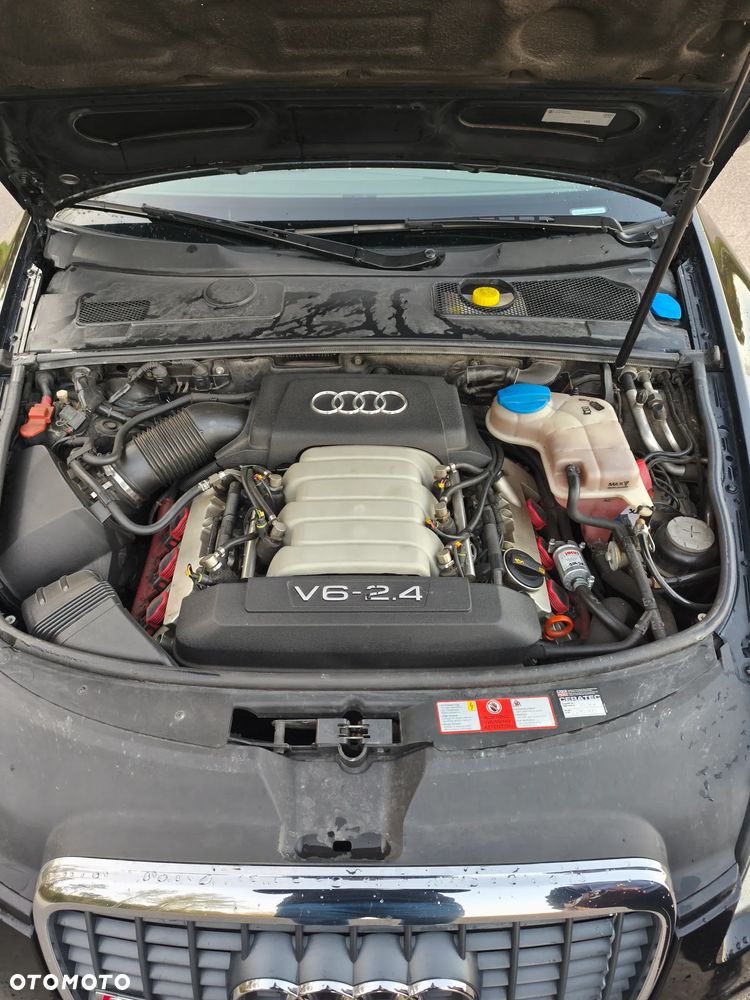 Audi A6 Avant 2.4 - 10