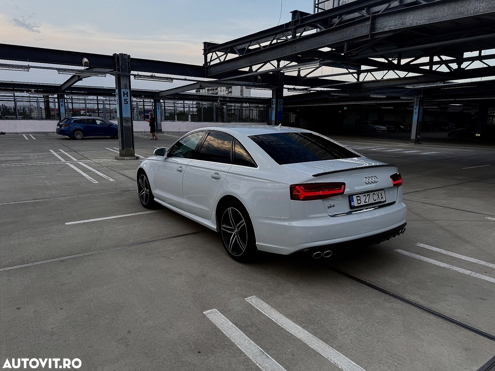 Audi A6 2.0 TDI Ultra S tronic - 4