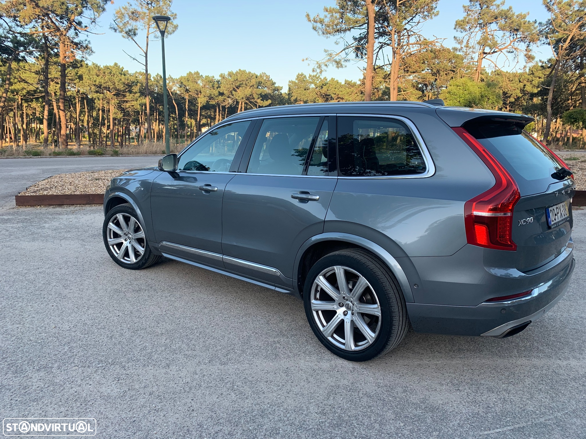 Volvo XC 90 2.0 D5 Inscription AWD - 4