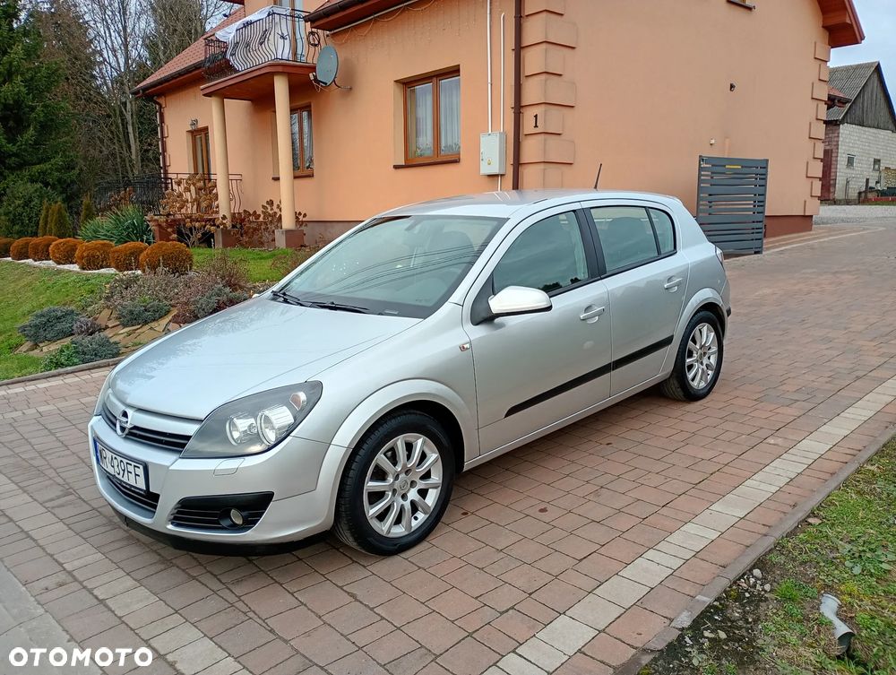 Opel Astra 1.6 Enjoy - 1