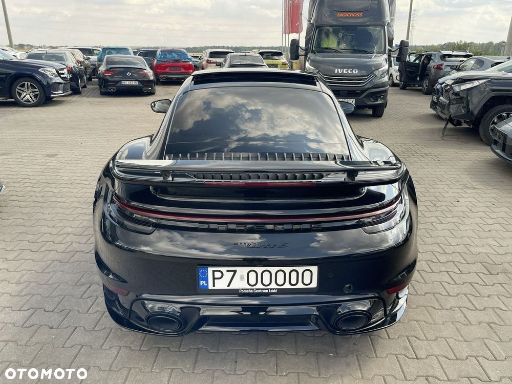 Porsche 911 911Turbo S - 13
