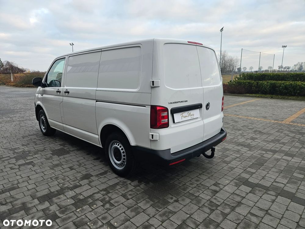 Volkswagen Transporter T6 - 6