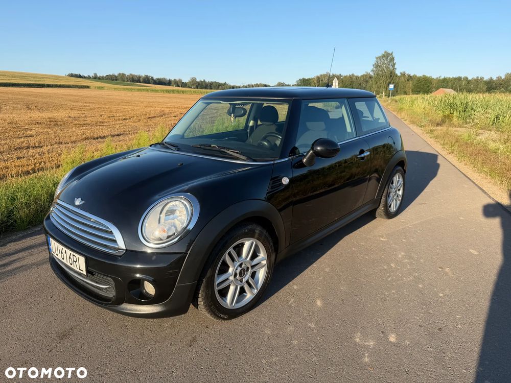 MINI Cooper 50 Mayfair - 16