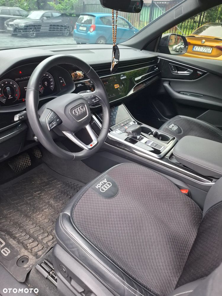 Audi SQ8 - 9