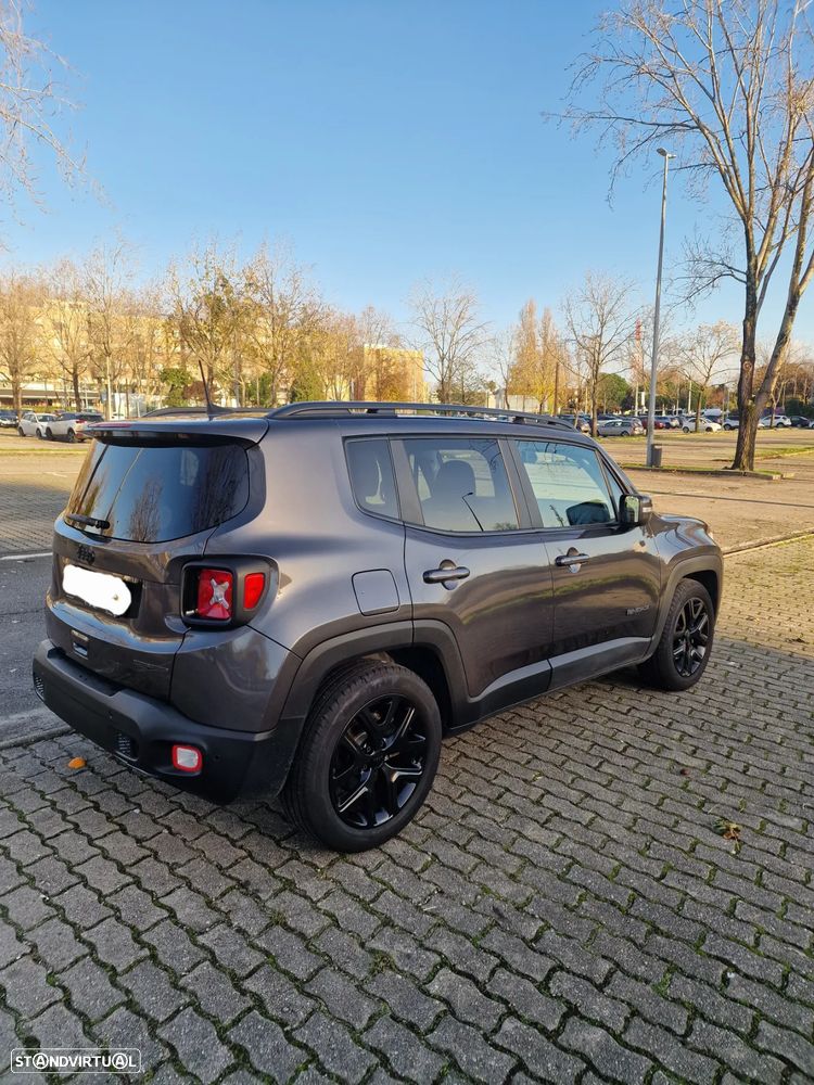 Jeep Renegade 1.3 T Night Eagle DCT - 4
