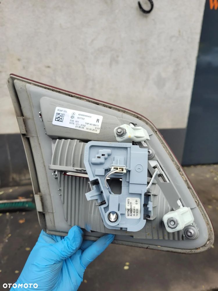 Lampy tylne Mercedes W246 - 8