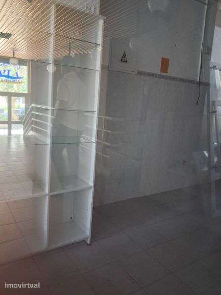 Loja a Venda No Barreiro - Grande imagem: 4/5