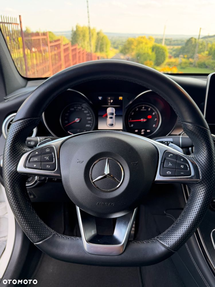 Mercedes-Benz GLC - 23