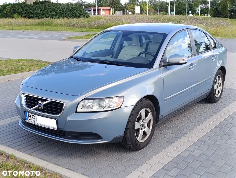 Volvo S40 1.6 - 8