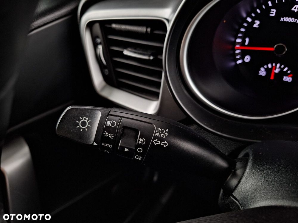 Kia Ceed 1.5 T-GDI M - 28