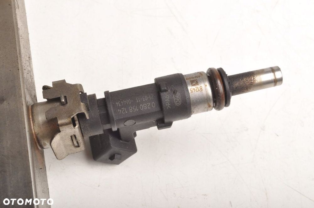 GRANTURISMO 4.7 LISTWA WTRYSKOWA 0280151226 - 5