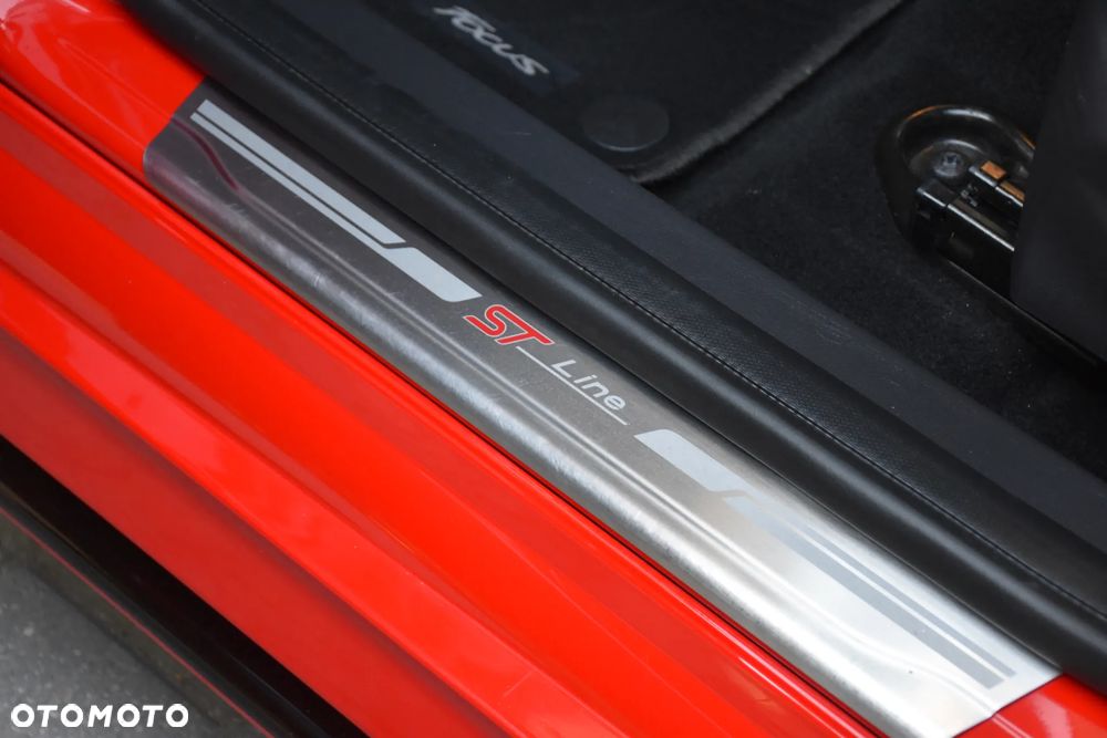 Ford Focus 1.5 EcoBoost STart-Stopp-System ST-LINE - 27