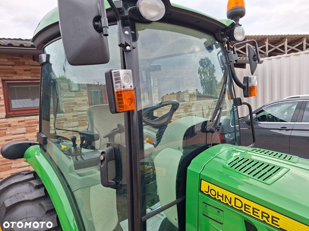 John Deere 4049R 4X4 - 37