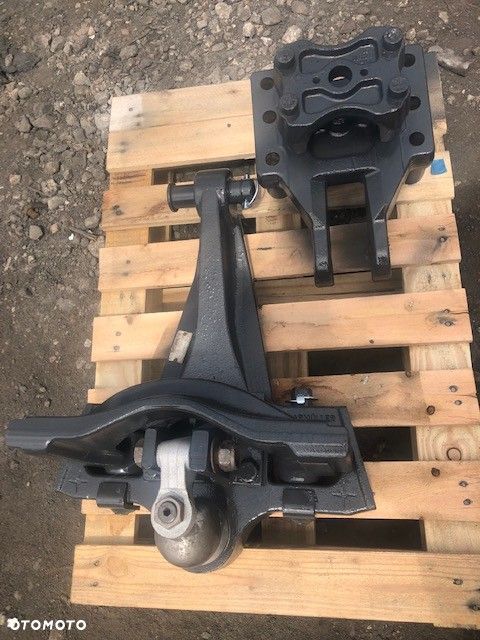 Zaczep Dolny k80 Fendt 700 800 900 Rozstaw 39cm - 1