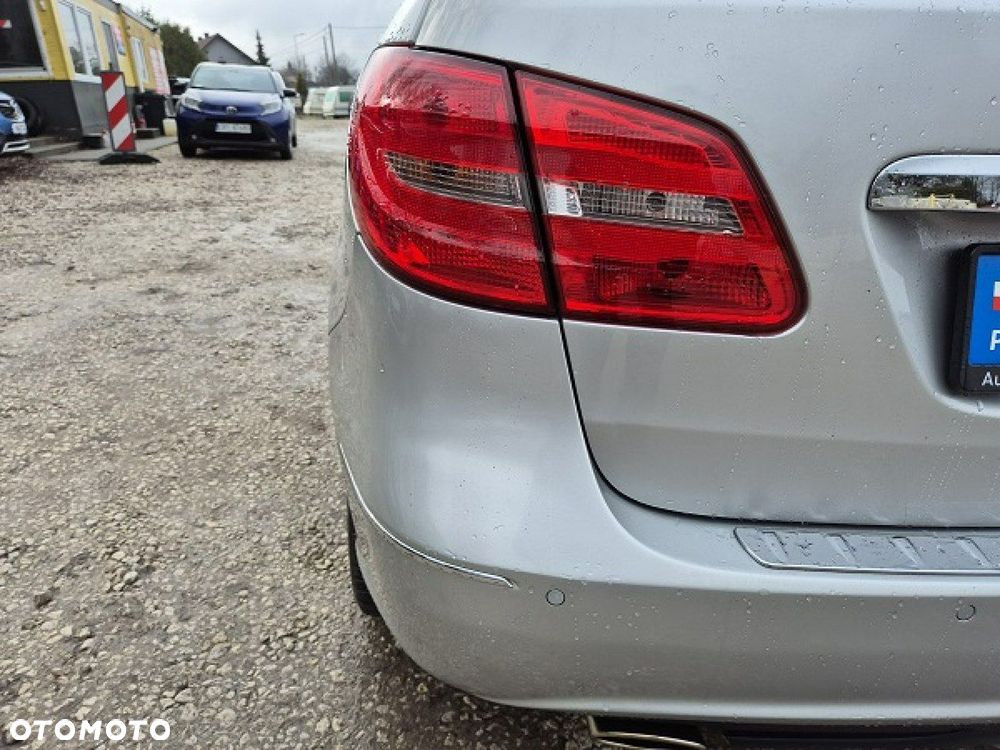 Mercedes-Benz Klasa B 180 BlueEFFICIENCY Edition - 9
