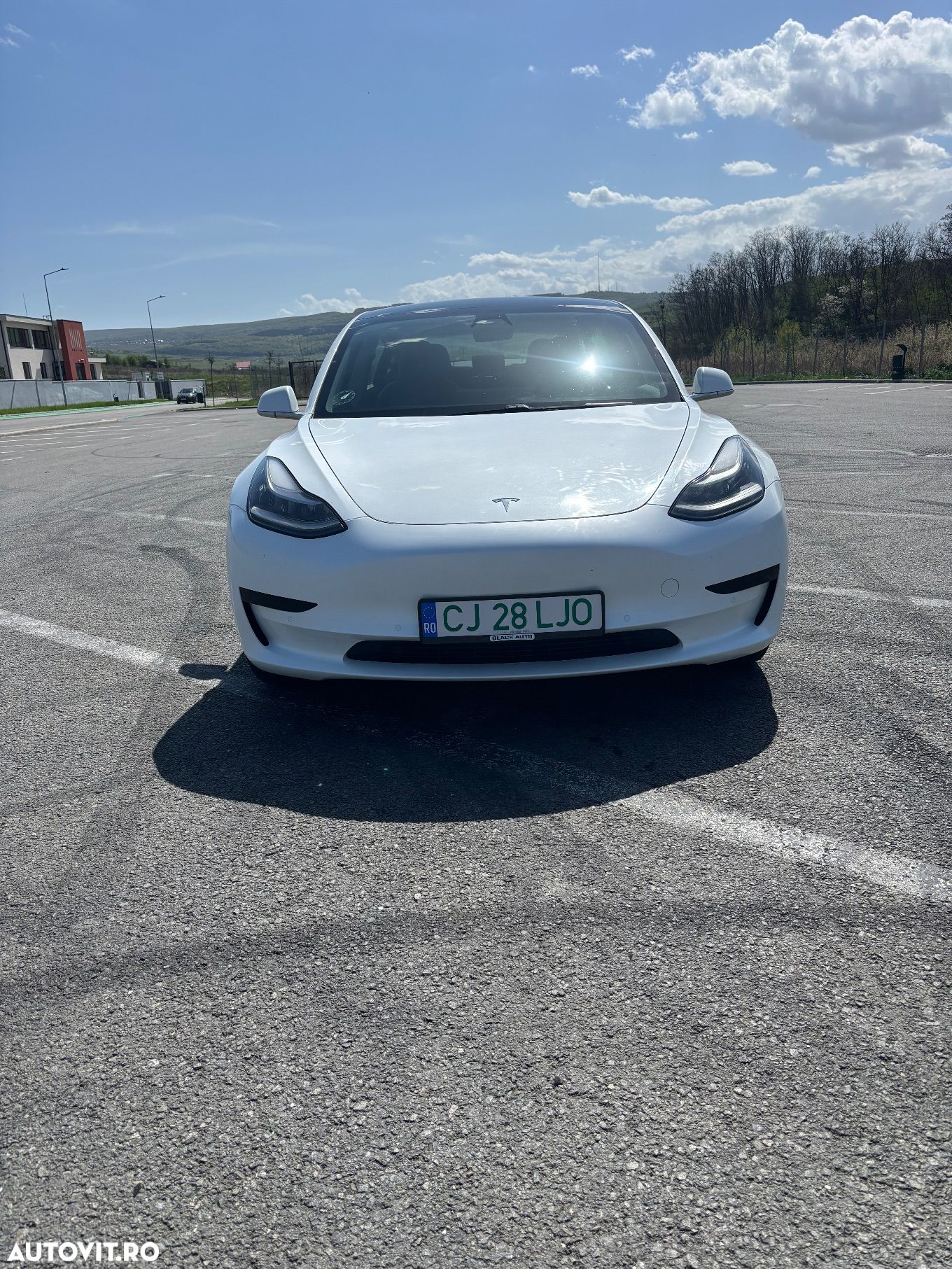 Tesla Model 3 - 1