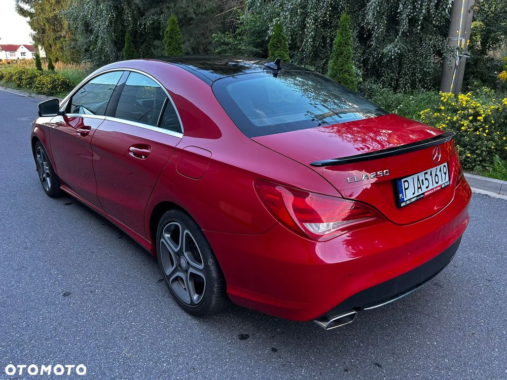Mercedes-Benz CLA 250 7G-DCT - 10