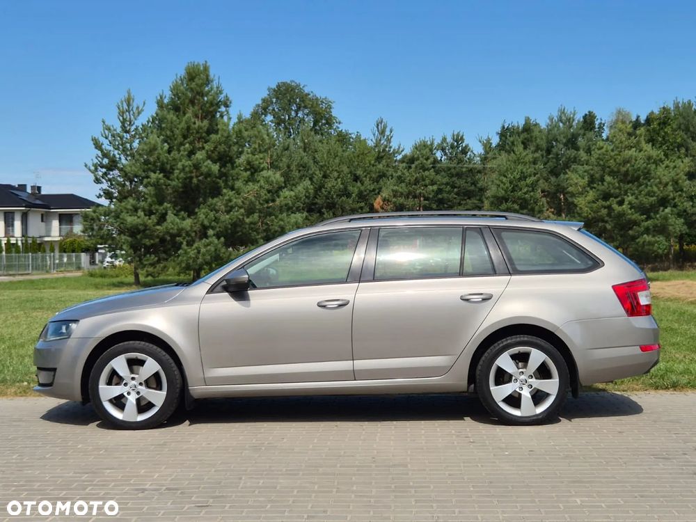 Skoda Octavia 2.0 TDI Ambition DSG - 2