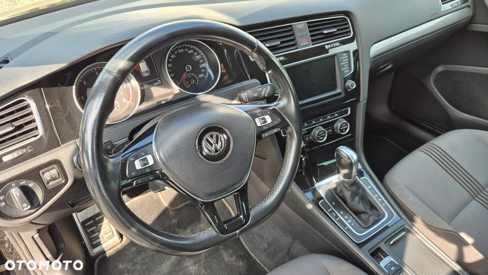 Volkswagen Golf 1.6 TDI BlueMotion Technology DSG Allstar - 15