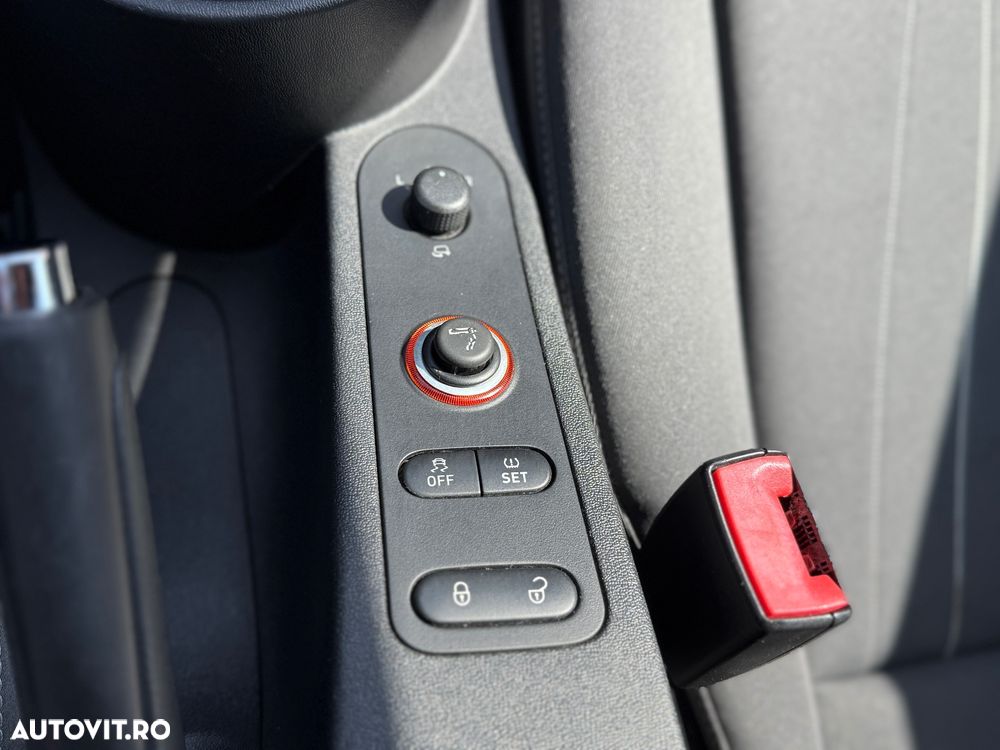 Seat Leon 1.6 TDI DPF Style Copa - 13