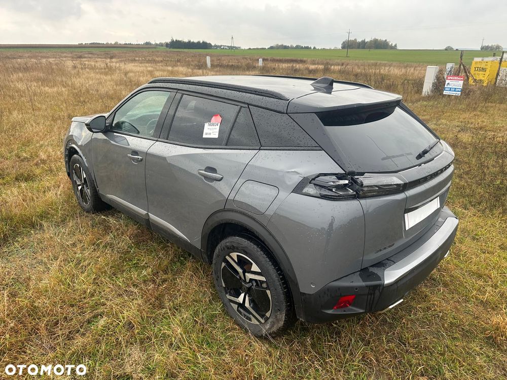 Peugeot 2008 Hybrid 136 e-DSC GT - 28
