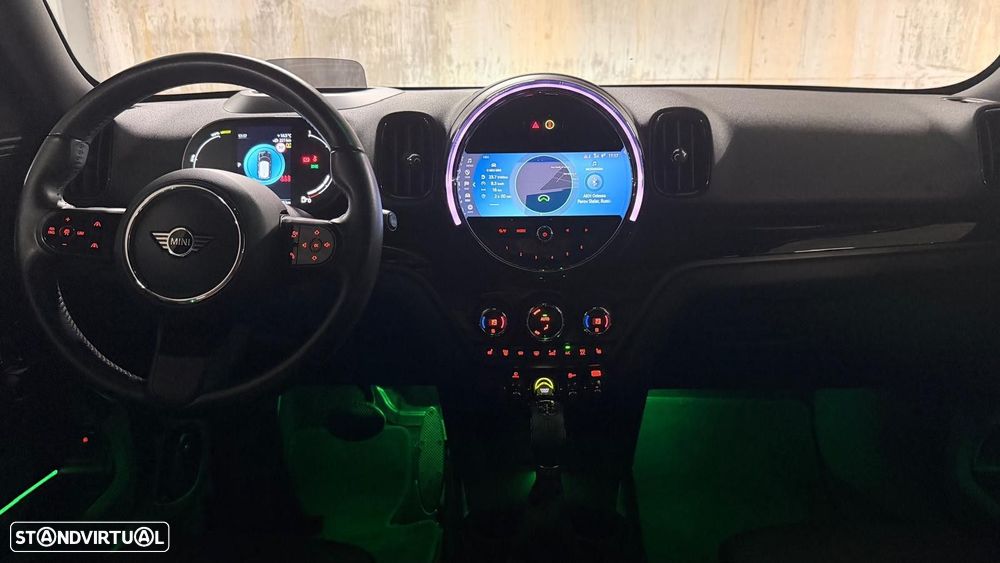 MINI Countryman Cooper SE ALL4 Auto - 31