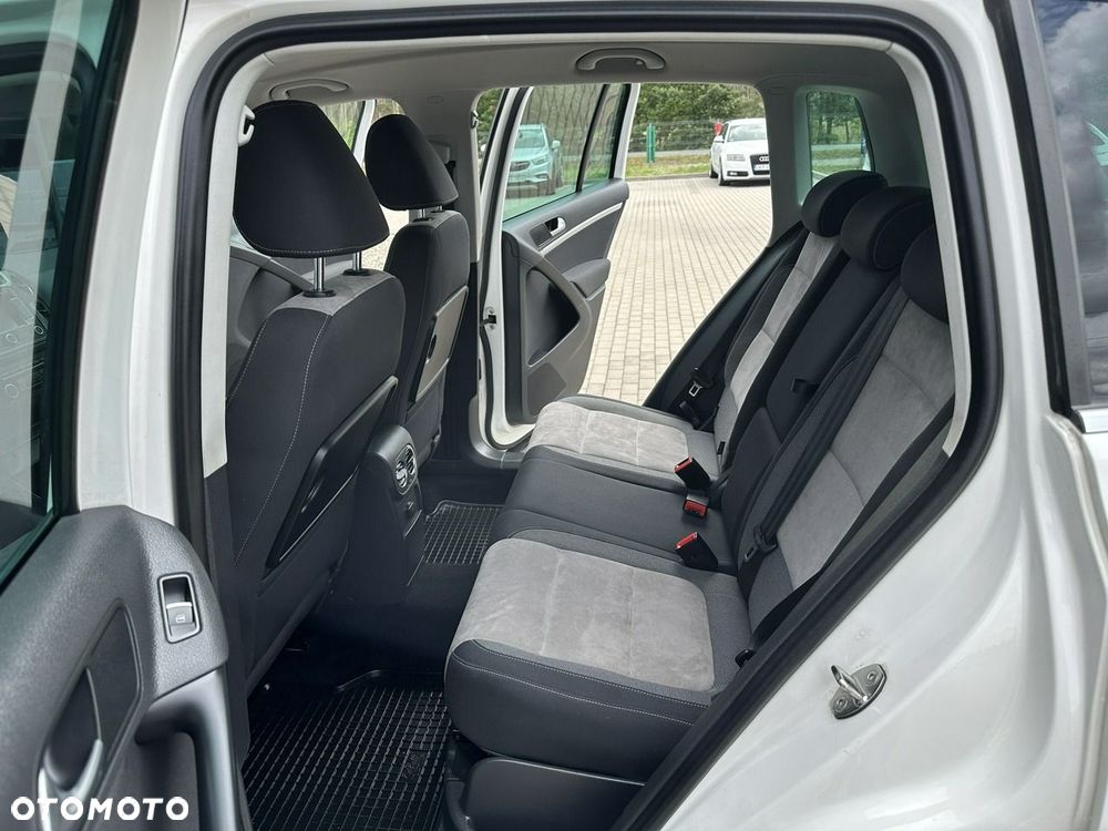 Volkswagen Tiguan 1.4 TSI R-Style - 12