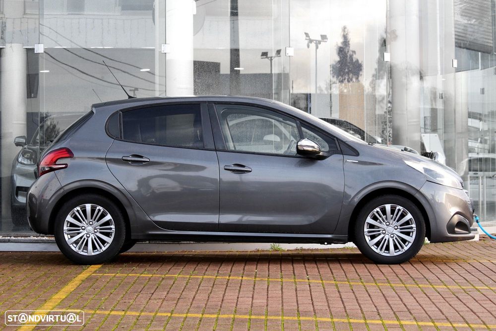 Peugeot 208 1.2 PureTech Style - 5