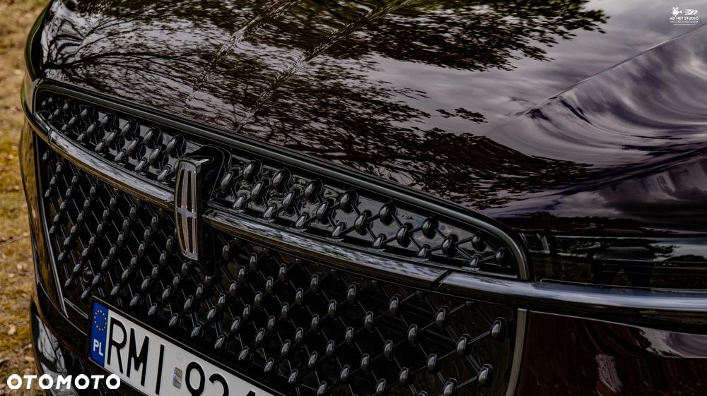 Lincoln Nautilus - 19