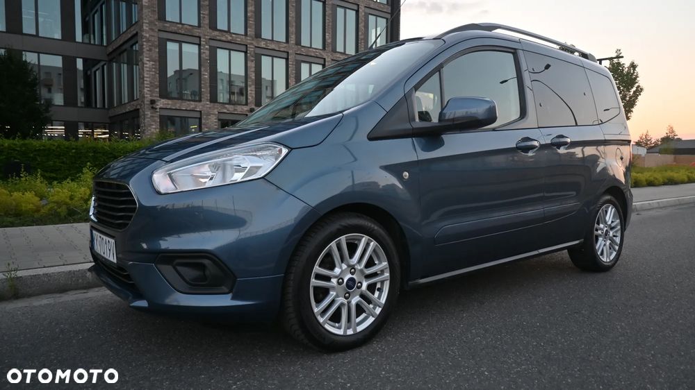Ford Tourneo Courier 1.0 EcoBoost Titanium - 2