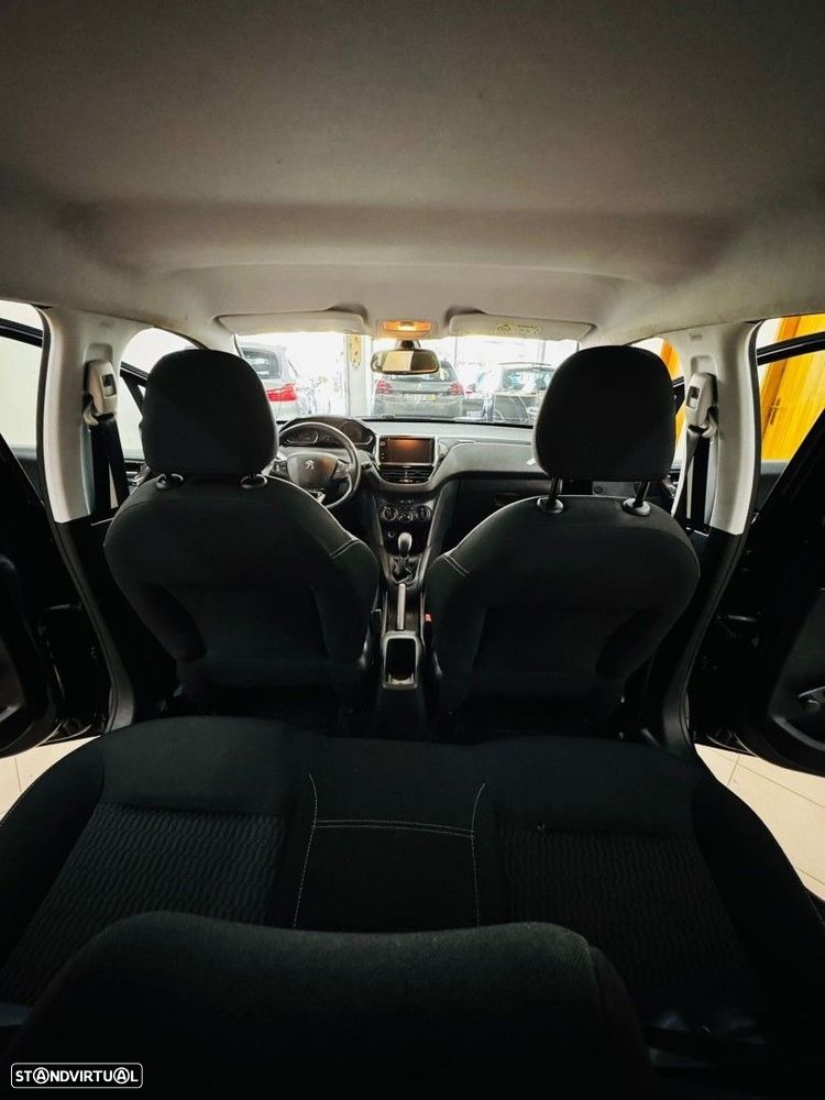 Peugeot 208 1.2 VTi SE Style - 16