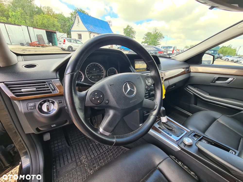 Mercedes-Benz Klasa E - 16