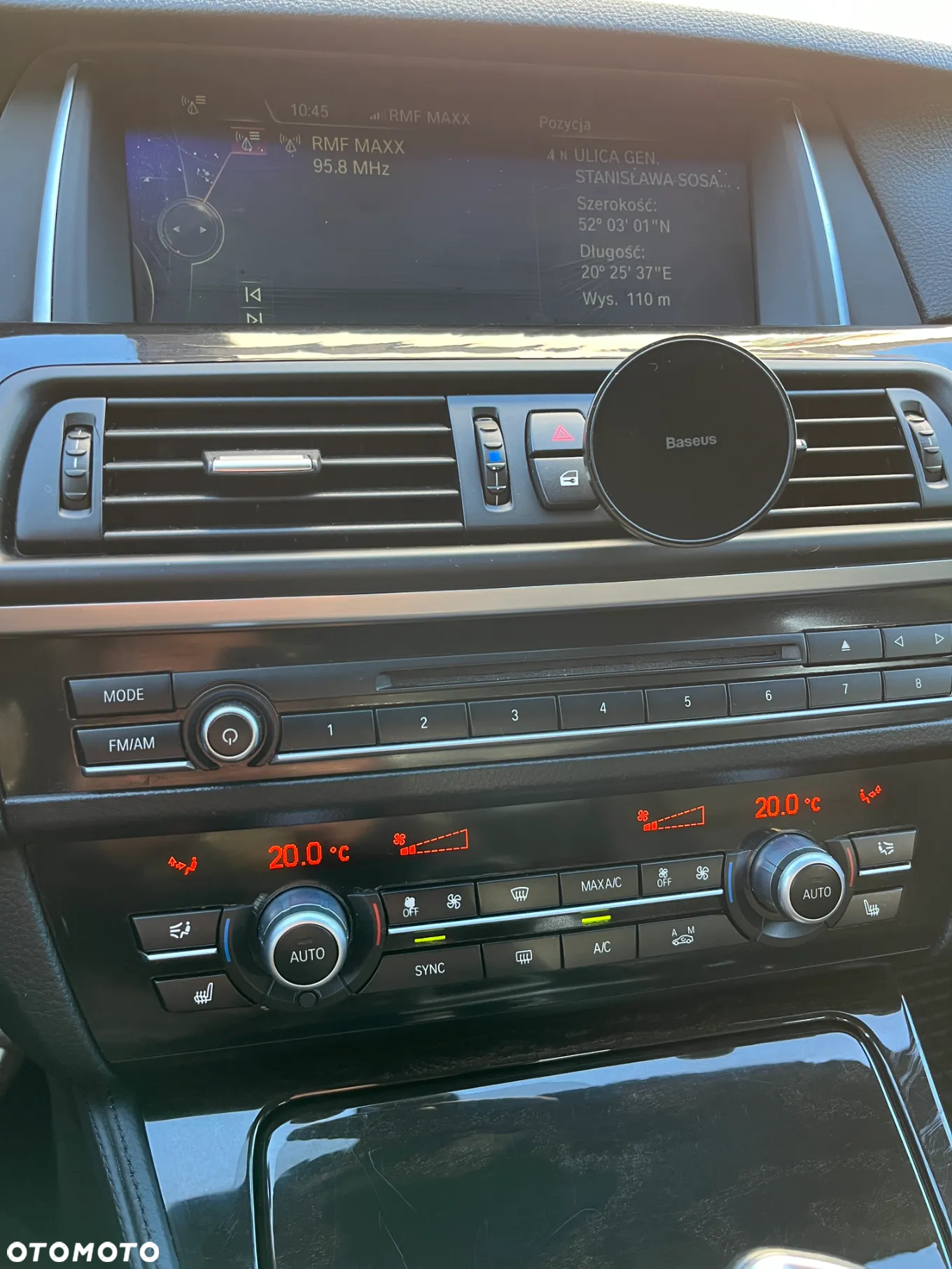 BMW Seria 5 528i xDrive - 12