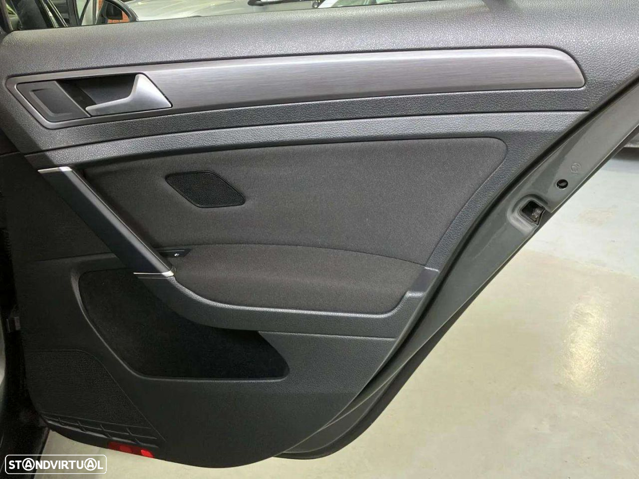 VW Golf Variant - 25