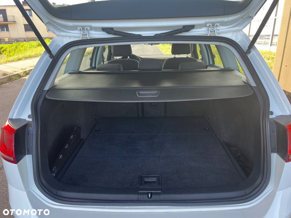 Volkswagen Golf VII 1.6 TDI BMT Comfortline - 10