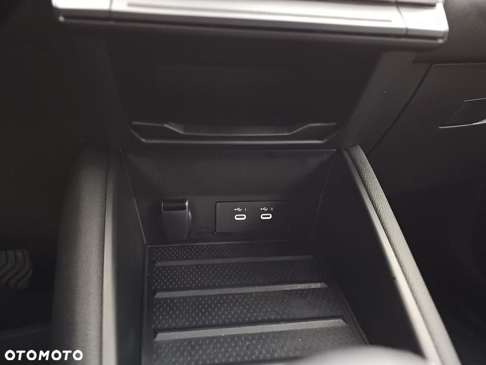 Renault Captur 1.3 TCe mHEV Techno EDC - 19