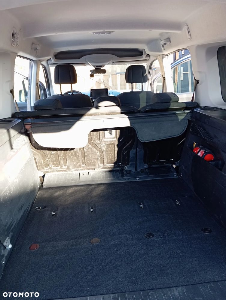 Opel Combo XL 1.2 Turbo Enjoy S&S - 19