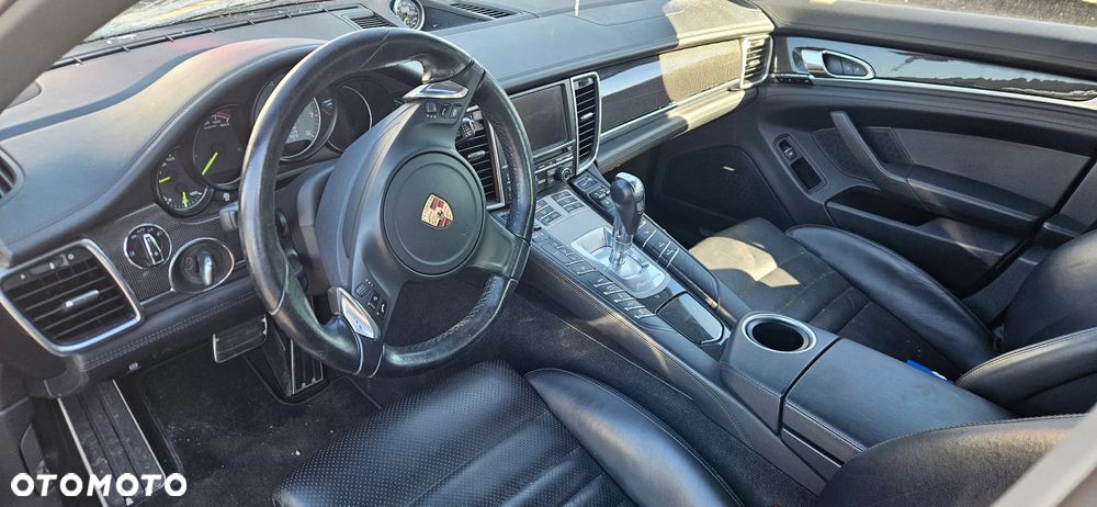 Porsche Panamera - 5