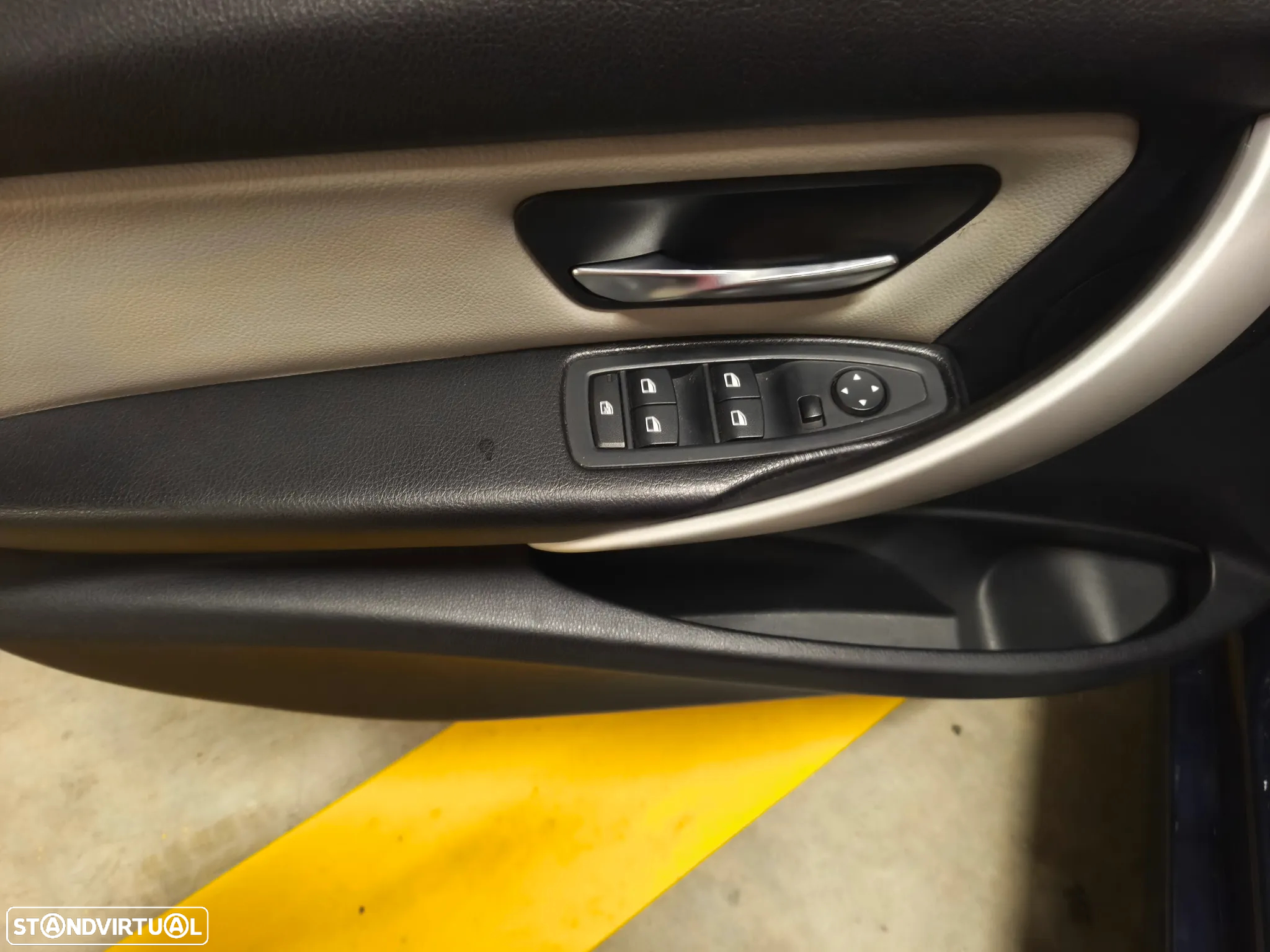 BMW 320 d Auto Line Sport - 25