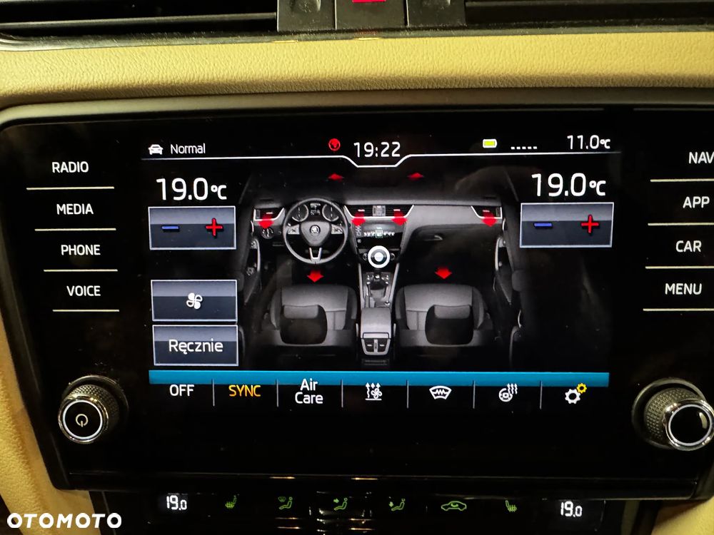 Skoda Octavia 2.0 TSI 4x4 Style DSG - 28