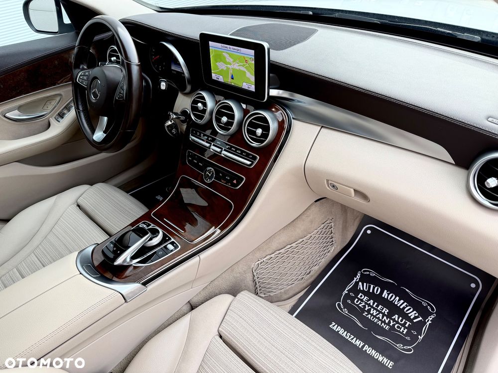 Mercedes-Benz Klasa C - 25