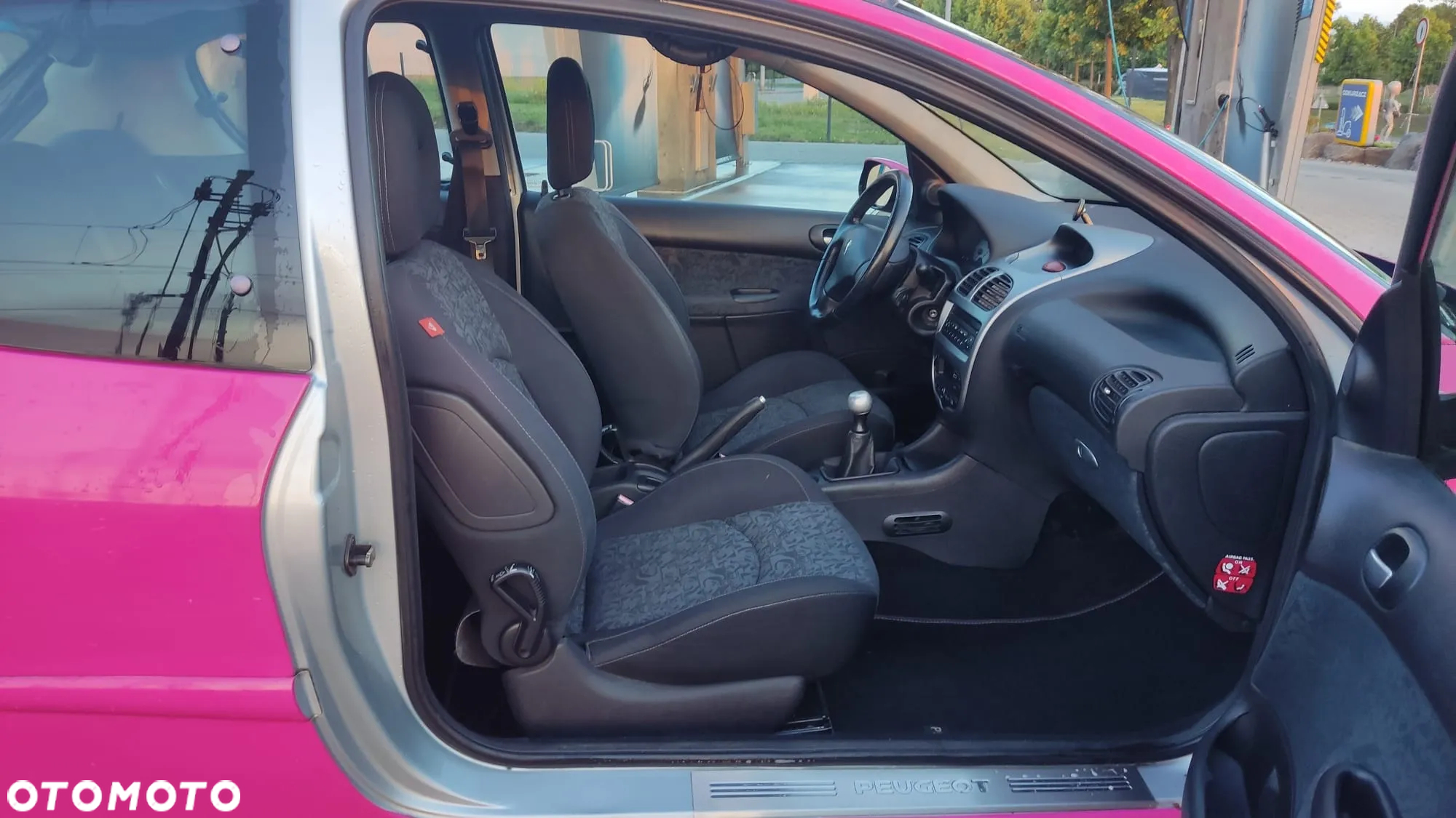 Peugeot 206 - 33
