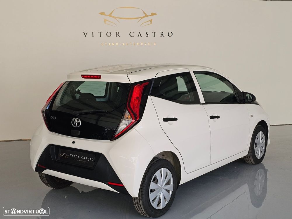 Toyota Aygo 1.0 - 7