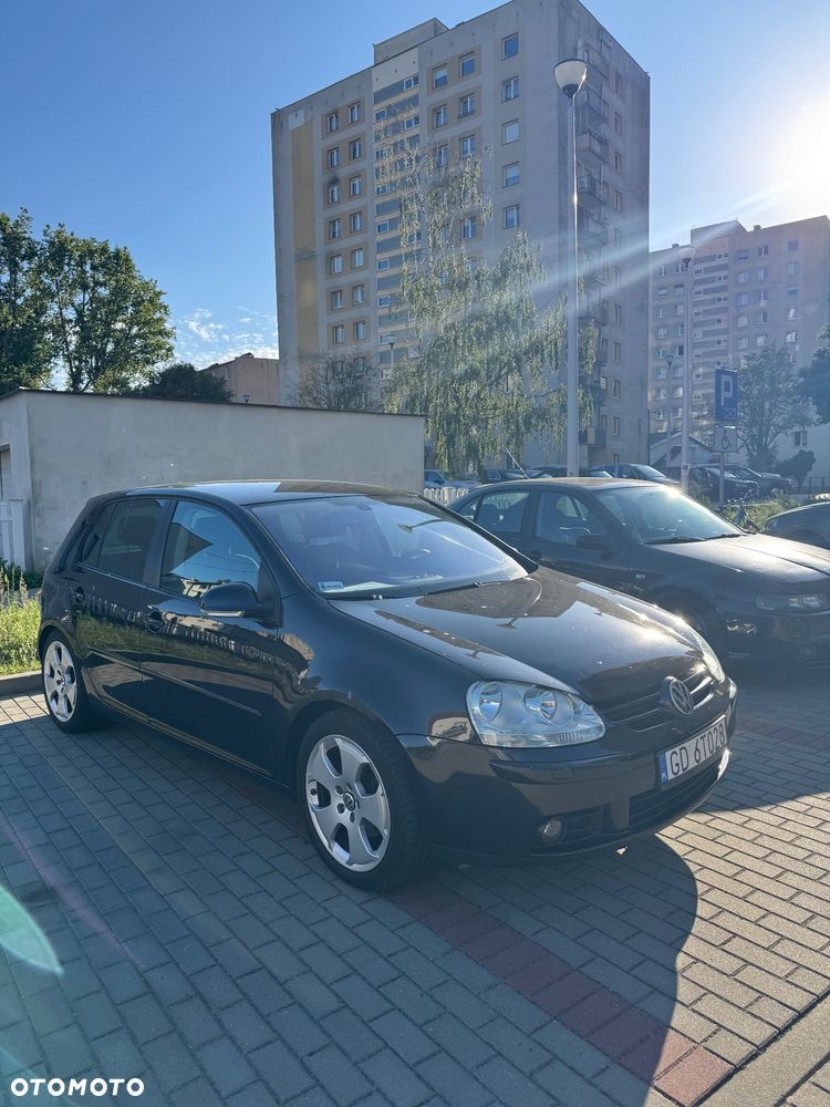 Volkswagen Golf 2.0 FSI Comfortline - 1