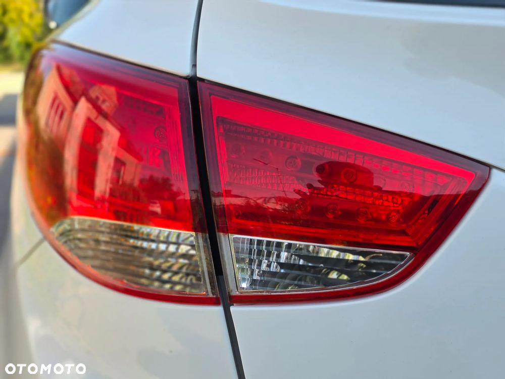 Hyundai ix35 - 12
