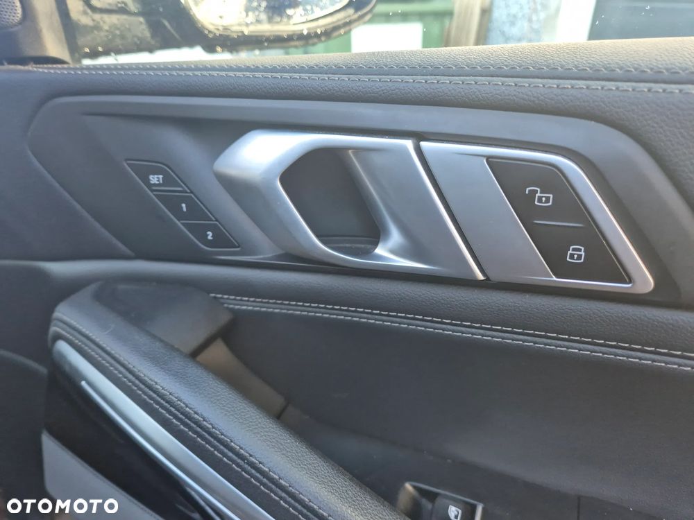 BMW X6 xDrive40i - 15