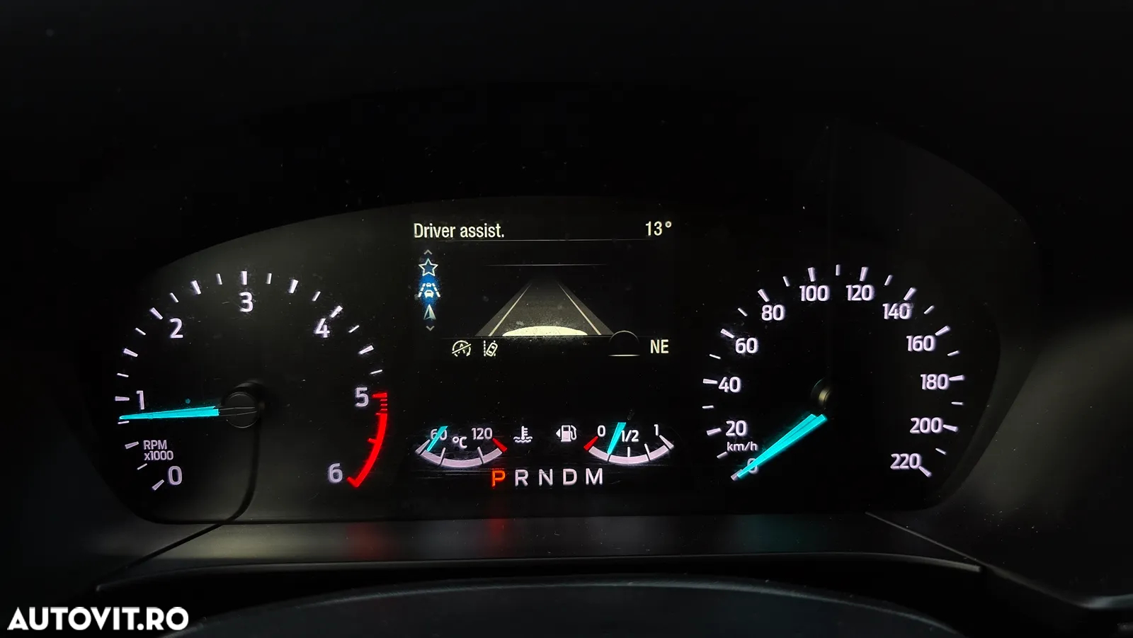 Ford Kuga 2.0 EcoBlue 4x4 Aut. TITANIUM - 18